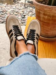 Black franjas tipo piel Sneakers Sporty