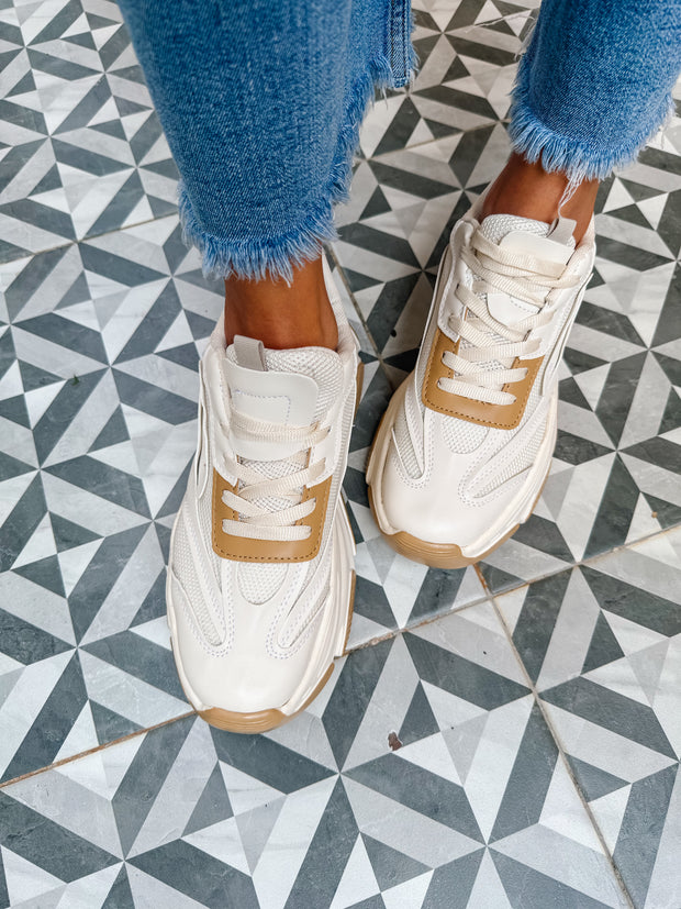New York Sneakers Ivory detalles Camel