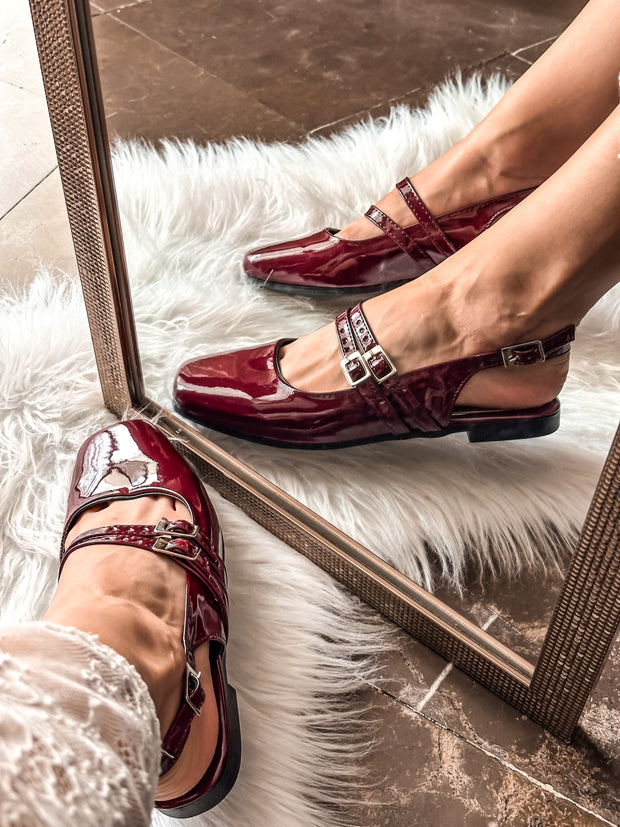 Mary Jane Flats Charol Vino