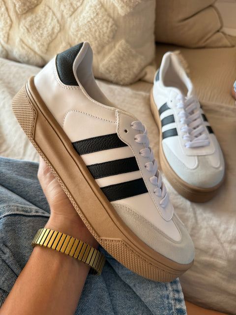 Milan White Clásicos Sneakers