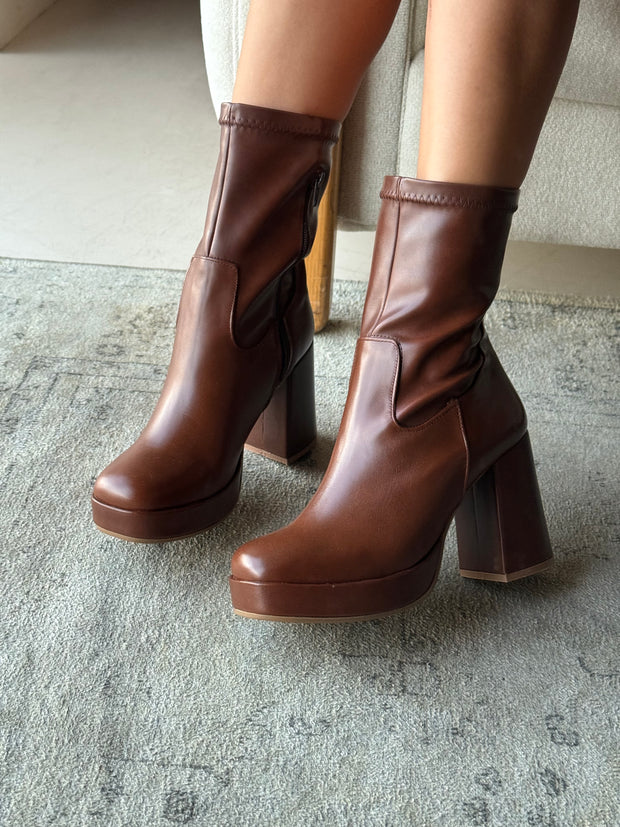 Sedona Short Lisa Moka Boots