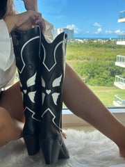Heart Boots Negro & Blanco