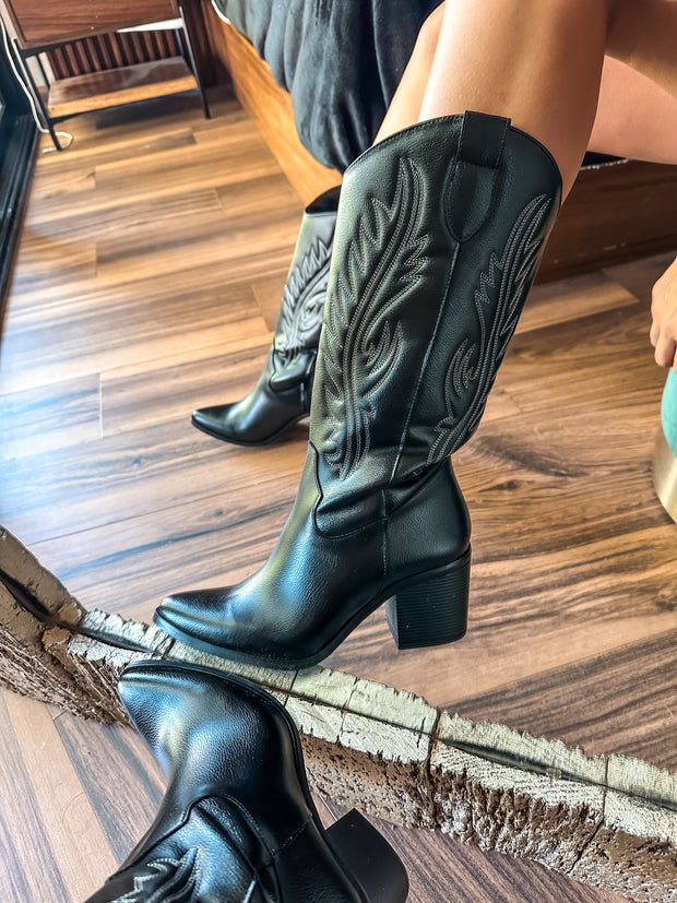 Tucson Black Boots
