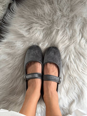 Baltimore Strap Grey Flats