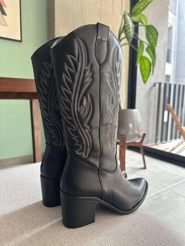 Tucson Black Boots