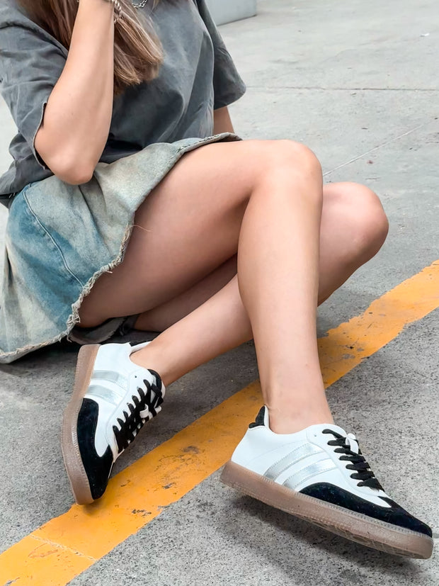 Sporty Valentina Black & Silver Sneakers