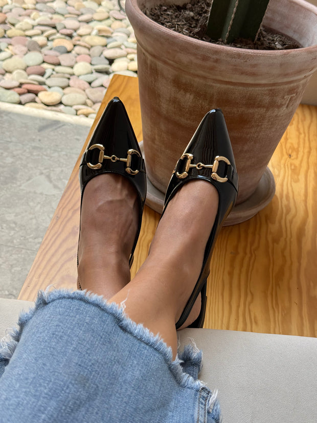Slingback Flats Negro Charol Hebilla dorada Grande