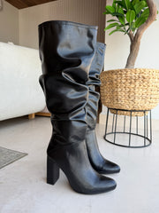 Greta Black Boots tacón ancho