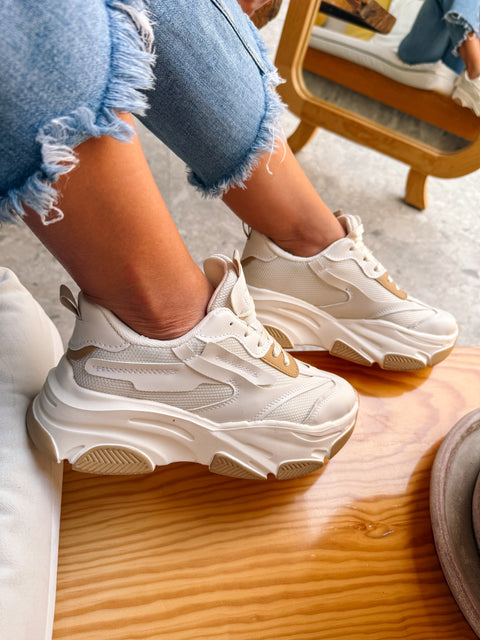 New York Sneakers Ivory detalles Camel