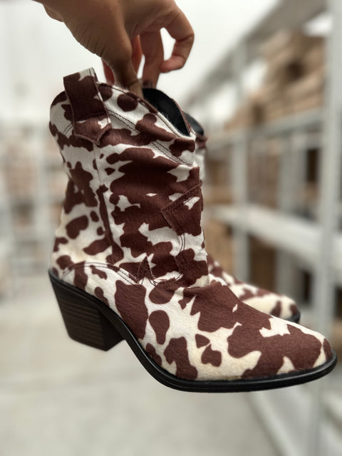 Cowgirl Short Blonde Cow Boots