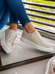 Reno Bold Square Nude Sneakers