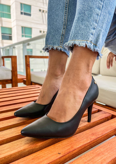 Kicker Heels Black