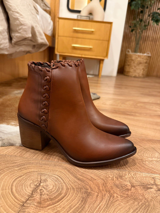 Routs Short Camel Boots