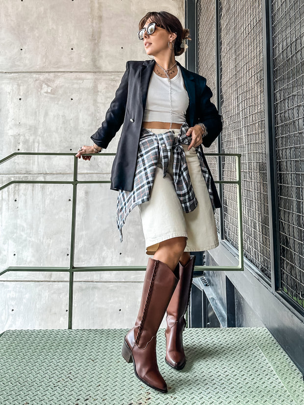 Curl Camel Boots