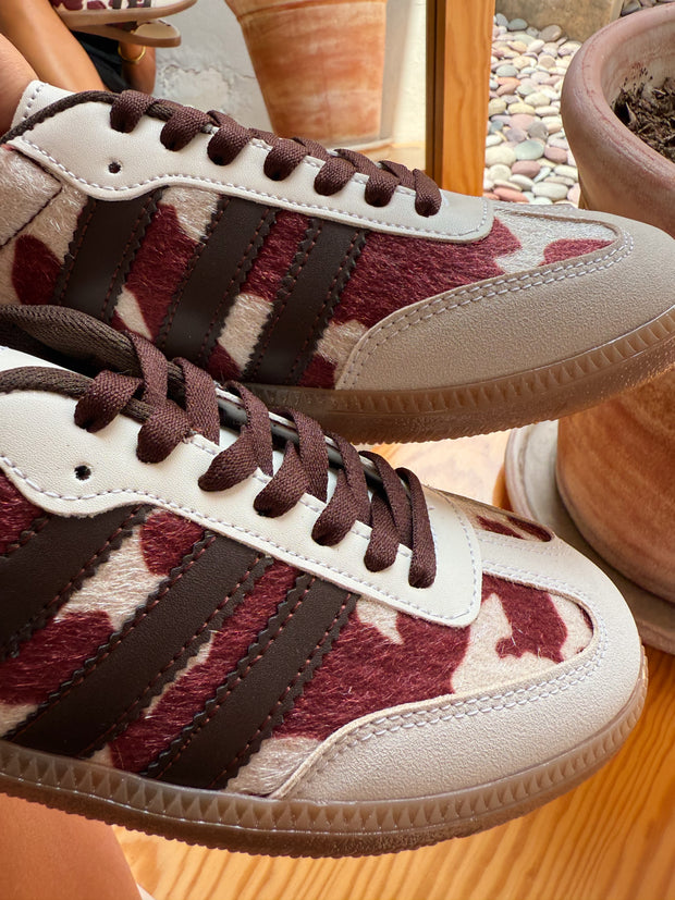 Burgundy Cow Sneakers Sporty