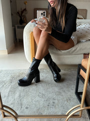 Sedona Short Lisa Black Boots