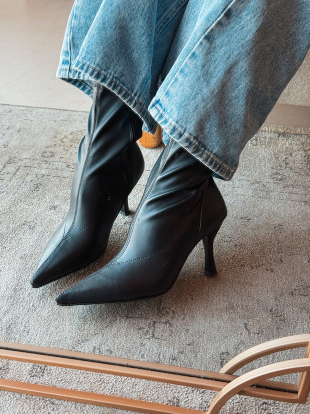 Allie Licra Black Boots