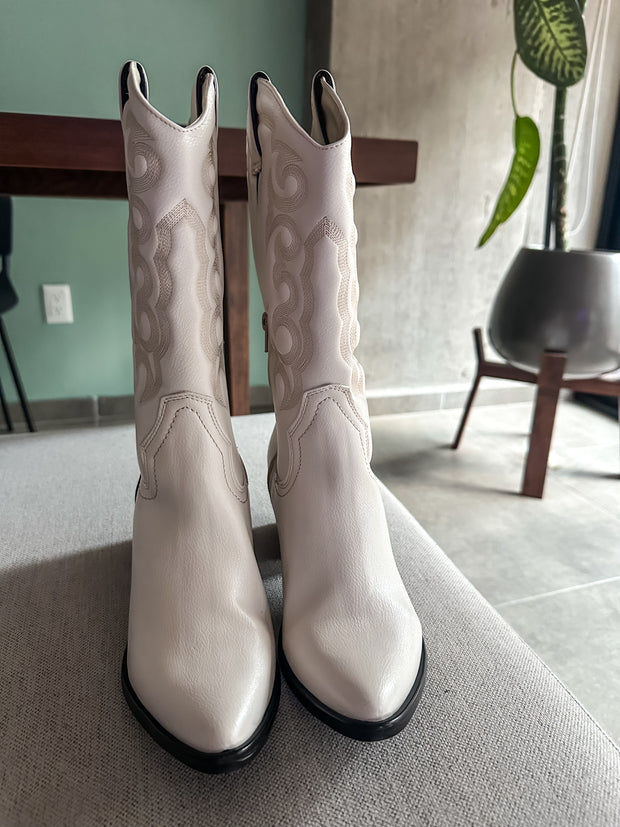Montana White Boots