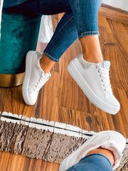 Brooklyn Basic Shiny Heel Tab White Sneakers
