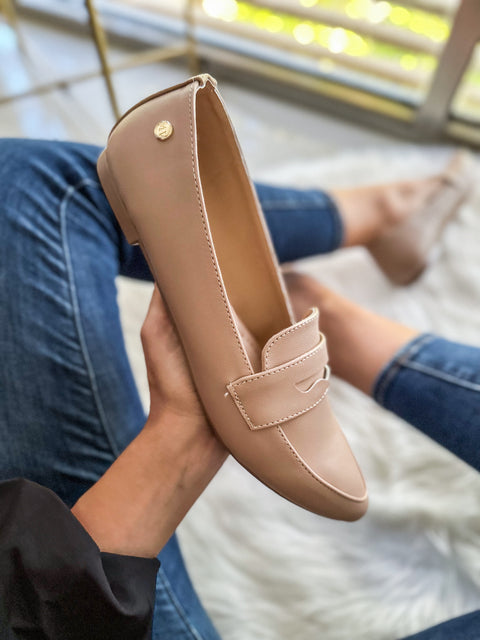 Gia Classy Nude Flats