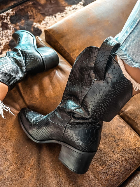 Texas Turtle Black Boots
