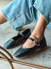 Grace flats Black Snake