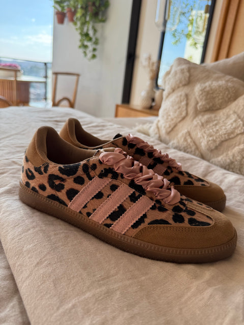 Sporty Leopard Sneakers Pink Laces