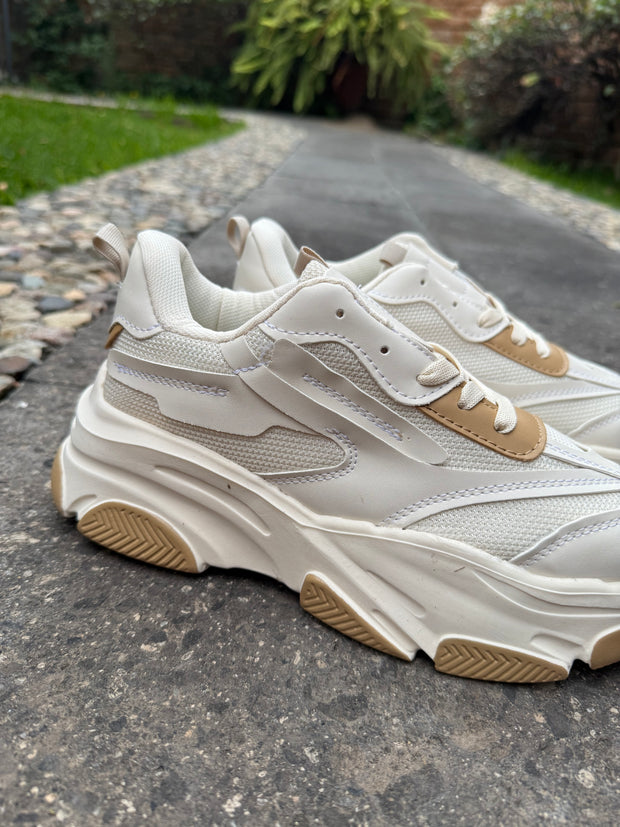 New York Sneakers Ivory detalles Camel