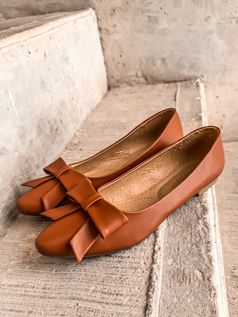 Paris Simple Knot Brown Flats