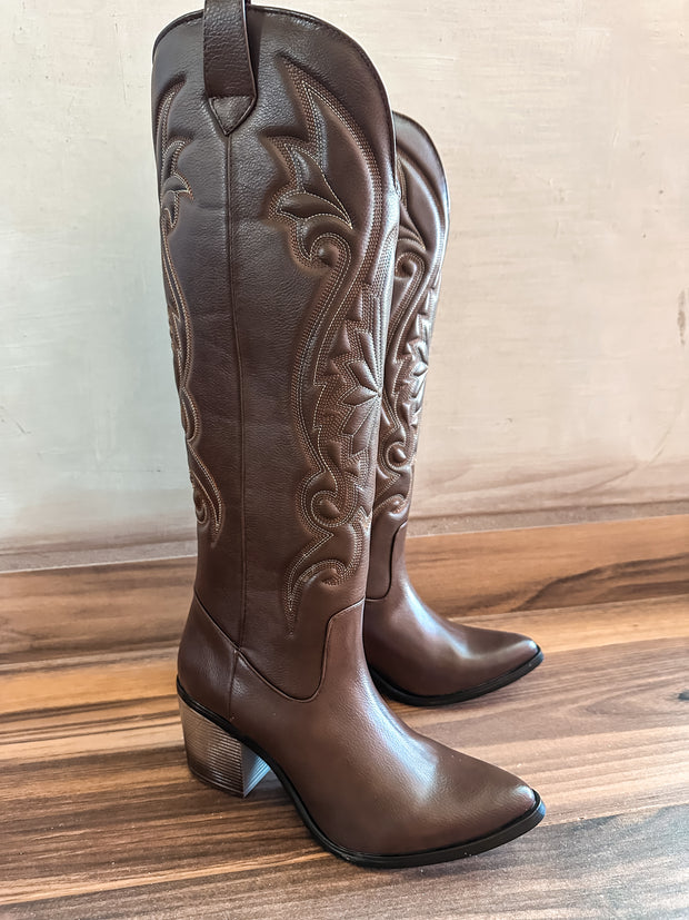 Dutton Chocolate Boots