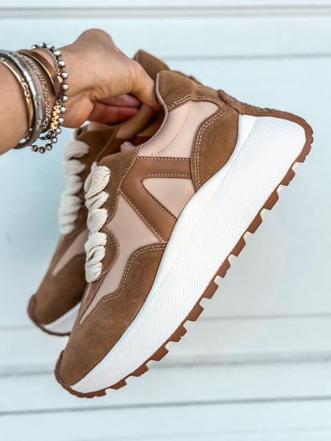 Valkiria Nude & Latte Sneakers