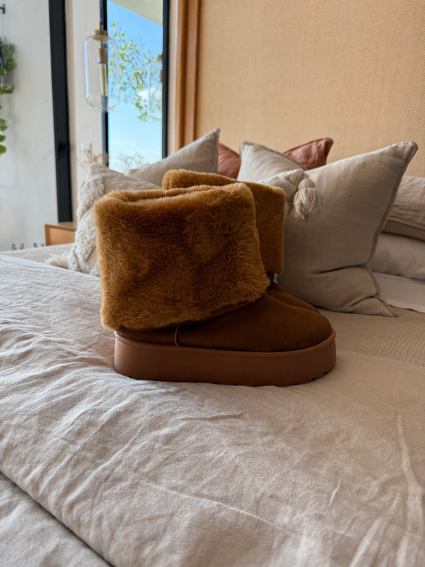 Alaska Camel Boots
