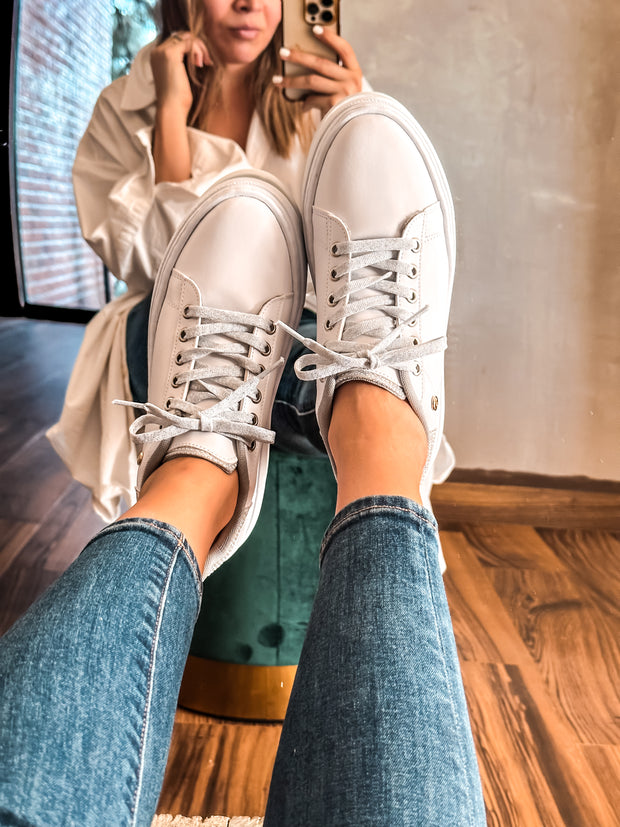 New York Shiny Laces Silver Sneakers