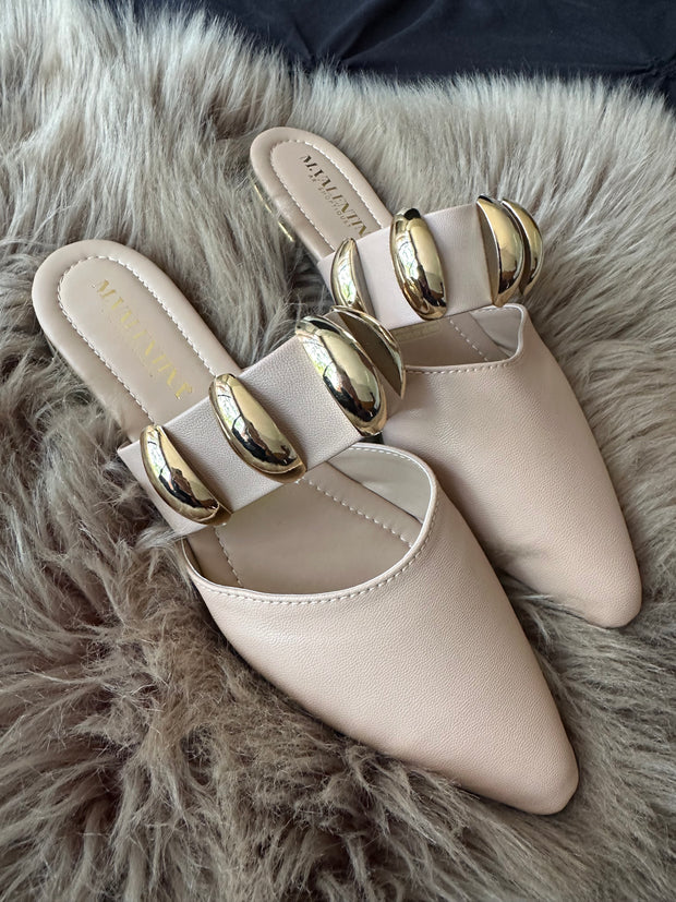 Dakota Nude Flats