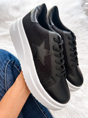 Boston Star Black & White Sneakers