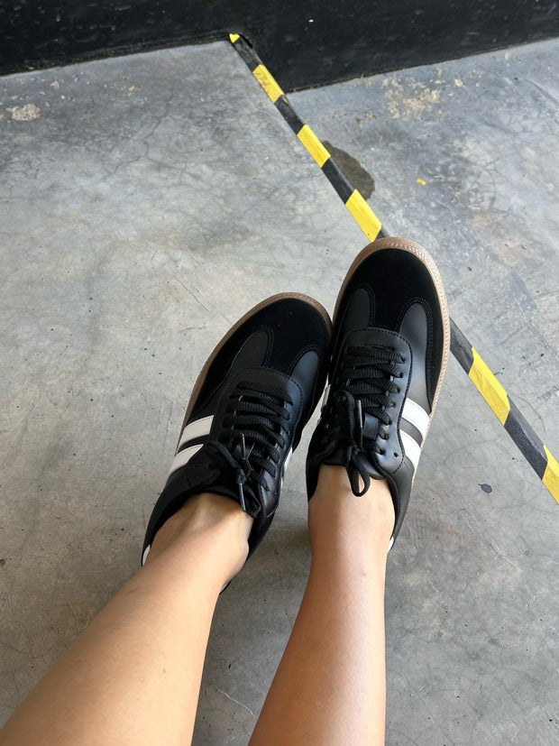 Sporty White Stripes Black Sneakers