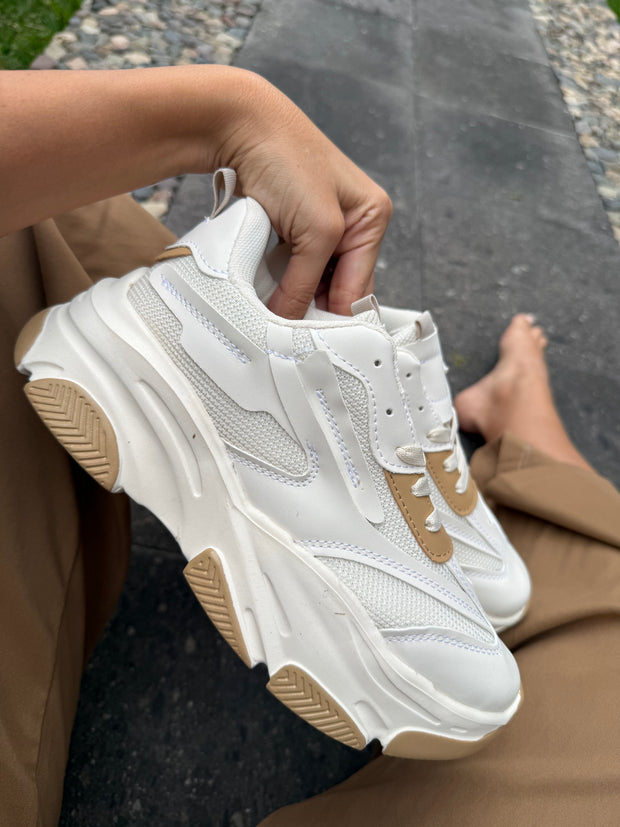 New York Sneakers Ivory detalles Camel