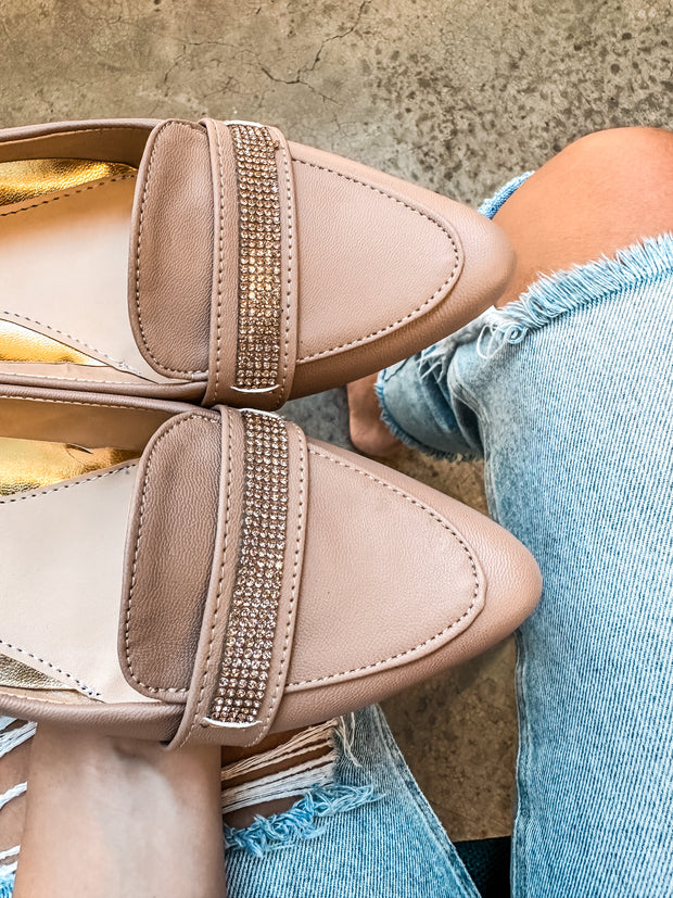 St Center Shiny Nude Flats