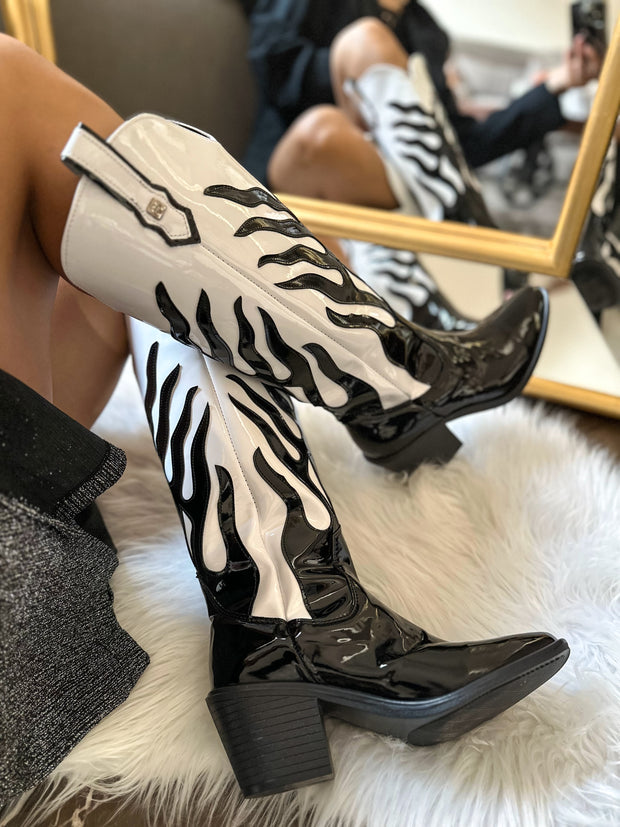Wild Blaze White & Black Boots