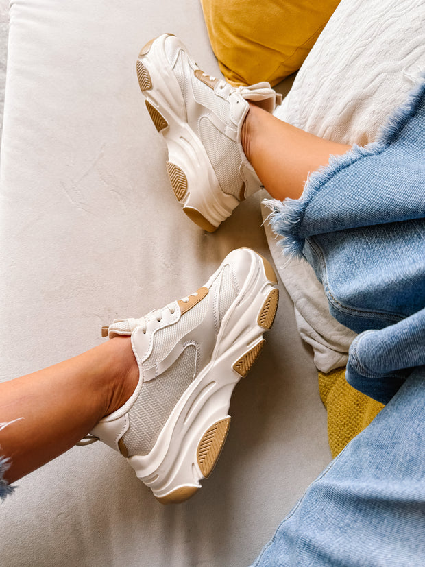 New York Sneakers Ivory detalles Camel