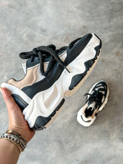 Manhattan Latte & Black Sneakers