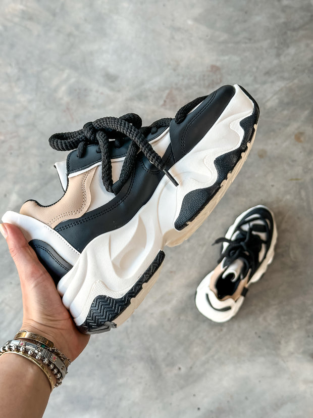 Manhattan Latte & Black Sneakers