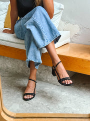 Mona Heels Negro