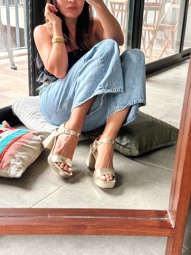 Kendra Heels Oro