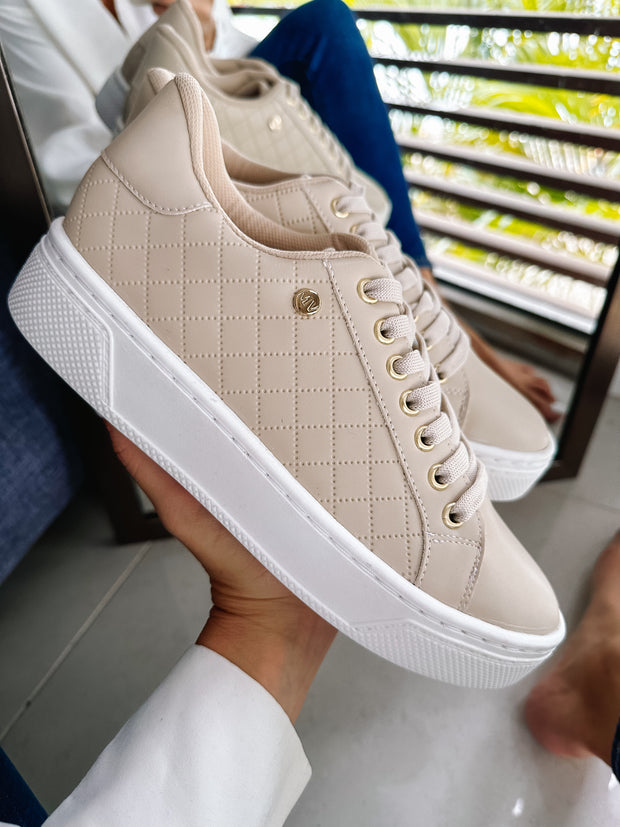 Reno Bold Square Nude Sneakers