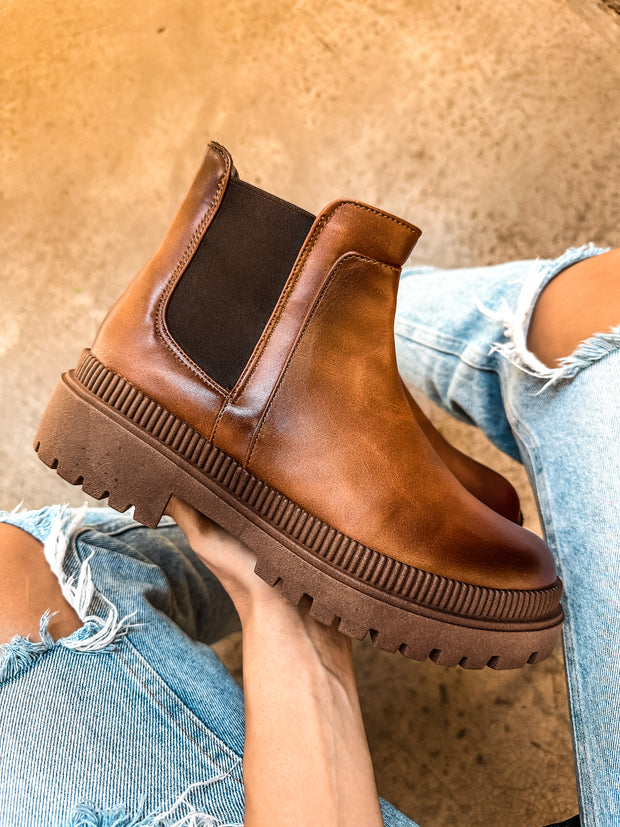 Harlem Simple Brown Boots