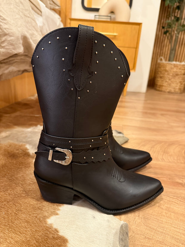 Silverton Black Boots