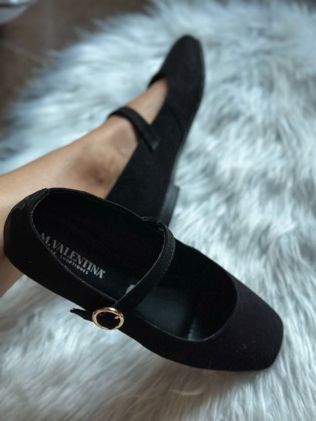 Snow Black Flats