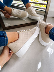 Reno Bold Square Nude Sneakers
