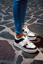 Romina Black Sneakers